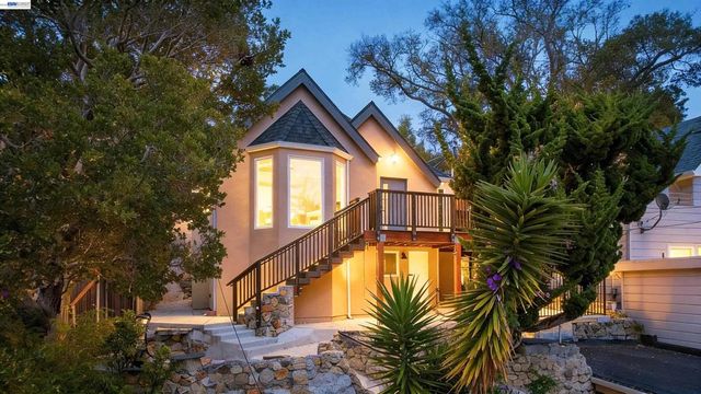 483 Boynton Ave, Berkeley, CA 94707