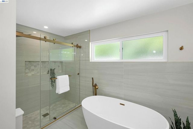 483 Boynton Ave, Berkeley, CA 94707