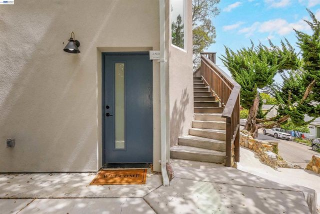 483 Boynton Ave, Berkeley, CA 94707