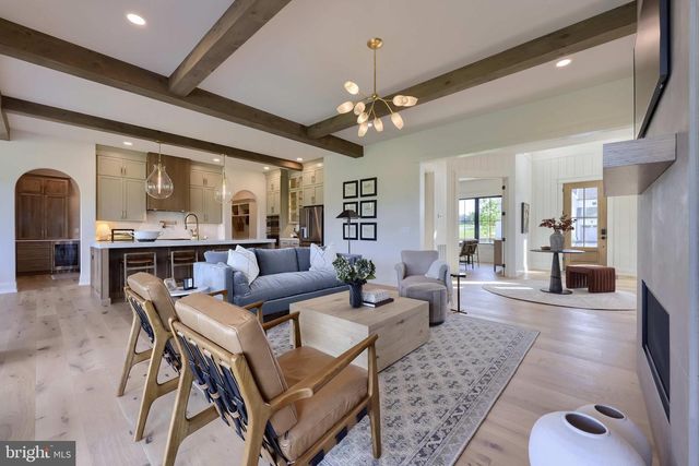 3 BALSAM LN, Lititz, PA 17543