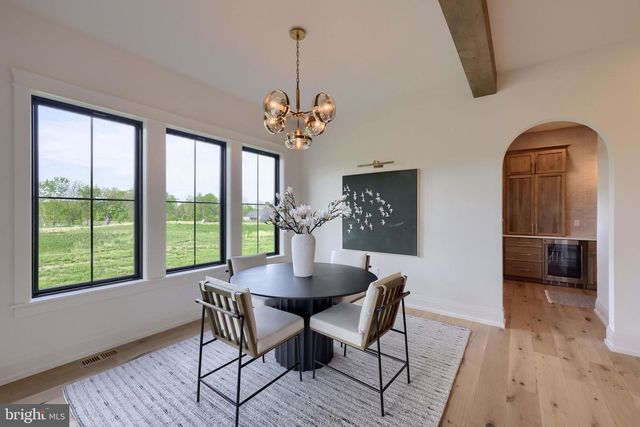 3 BALSAM LN, Lititz, PA 17543