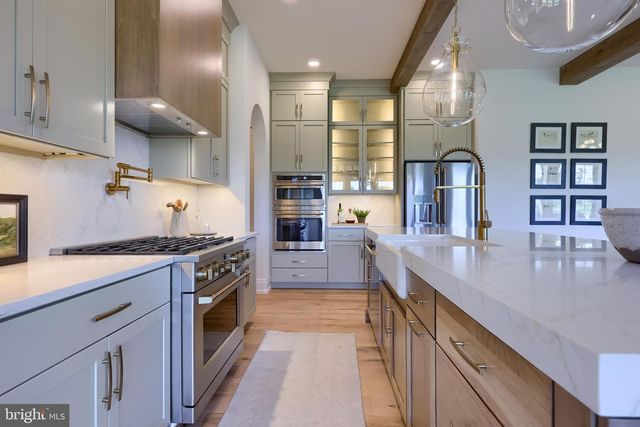 3 BALSAM LN, Lititz, PA 17543