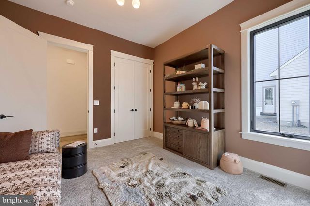 3 BALSAM LN, Lititz, PA 17543