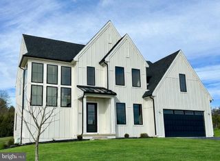 3 BALSAM LN, Lititz, PA 17543