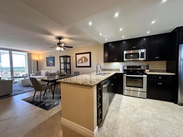 3507 Oaks Way 905, Pompano Beach, FL 33069
