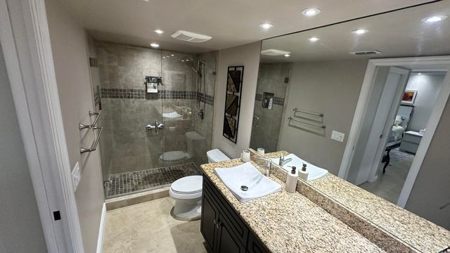 3507 Oaks Way 905, Pompano Beach, FL 33069