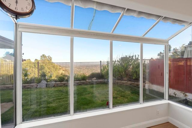 2219 View Crest Glen, Escondido, CA 92026