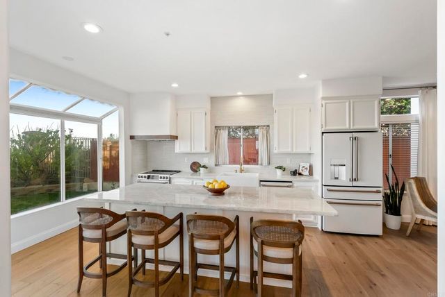 2219 View Crest Glen, Escondido, CA 92026