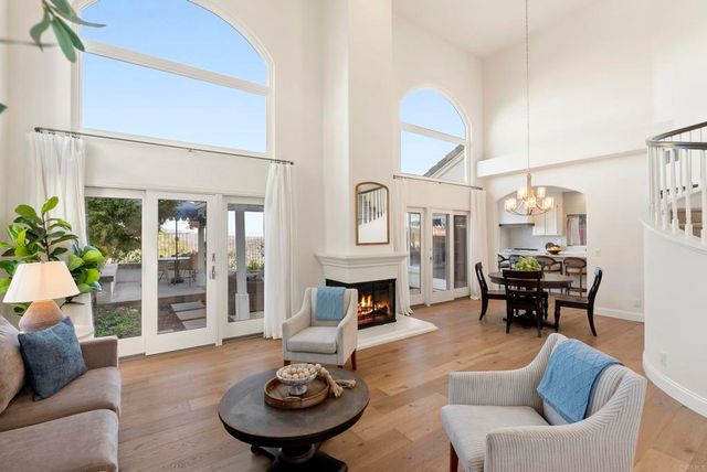 2219 View Crest Glen, Escondido, CA 92026