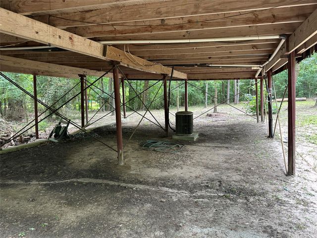 81 Wildwood Lane, Point Blank, TX 77364