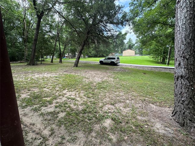 81 Wildwood Lane, Point Blank, TX 77364