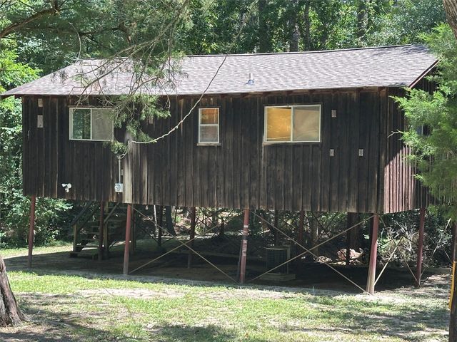81 Wildwood Lane, Point Blank, TX 77364