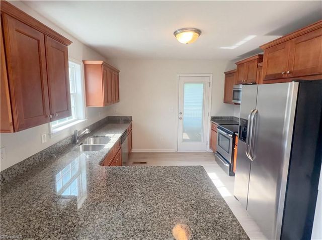 224 Santa Fe Circle, Thomasville, NC 27360