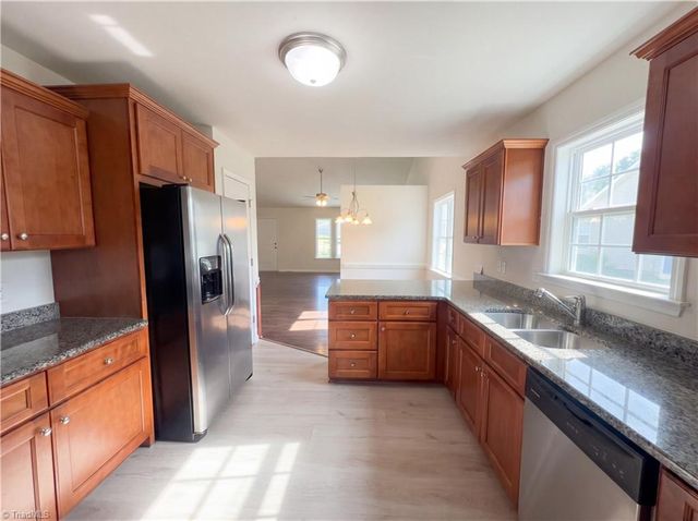 224 Santa Fe Circle, Thomasville, NC 27360