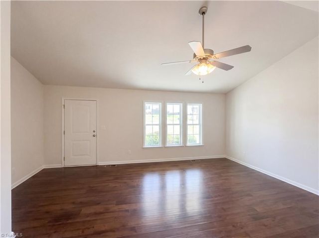 224 Santa Fe Circle, Thomasville, NC 27360