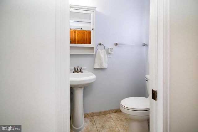52 SPRINGLANE DR, Blackwood, NJ 08012