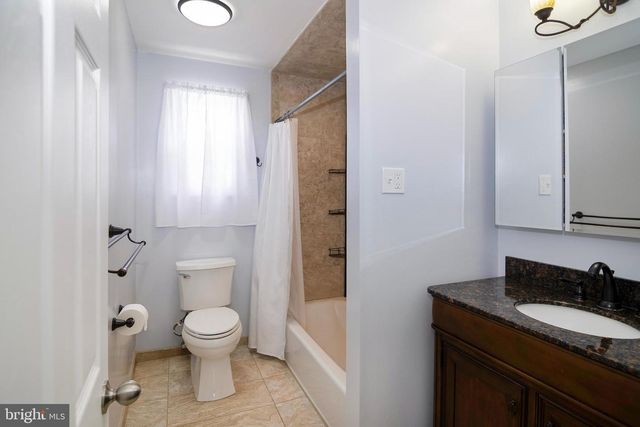 52 SPRINGLANE DR, Blackwood, NJ 08012