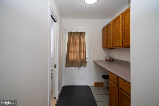 52 SPRINGLANE DR, Blackwood, NJ 08012
