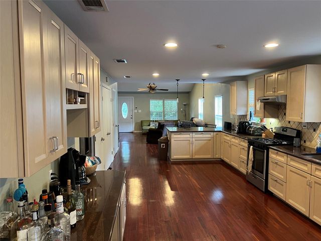 922 E 50th ST, Austin, TX 78751