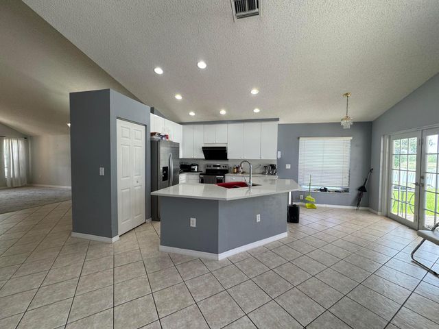 1490 NW 144th Avenue, Pembroke Pines, FL 33028