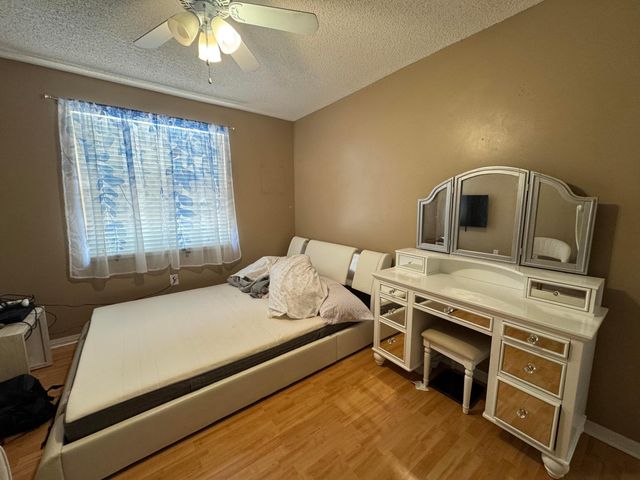 1490 NW 144th Avenue, Pembroke Pines, FL 33028