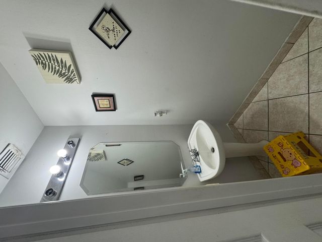 1490 NW 144th Avenue, Pembroke Pines, FL 33028