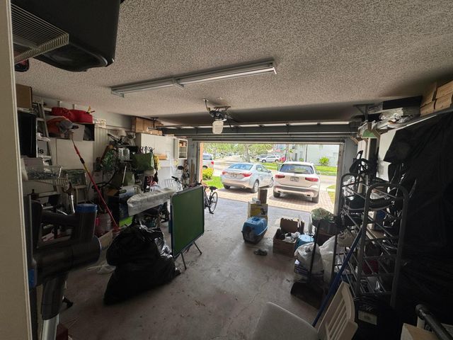 1490 NW 144th Avenue, Pembroke Pines, FL 33028
