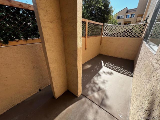 3979 Nobel Dr 305, San Diego, CA 92122