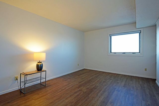 66 9th Street E 2512, Saint Paul, MN 55101