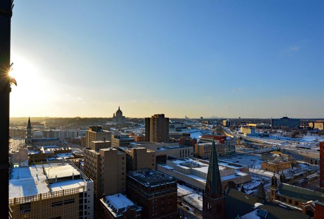 66 9th Street E 2512, Saint Paul, MN 55101