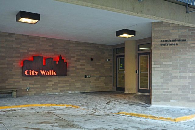 66 9th Street E 2512, Saint Paul, MN 55101