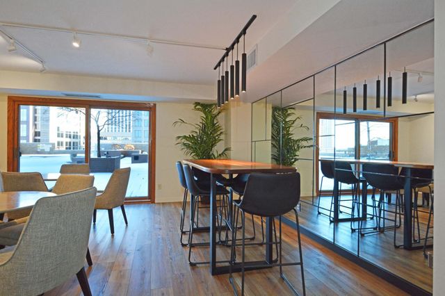 66 9th Street E 2512, Saint Paul, MN 55101