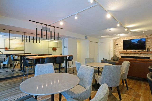 66 9th Street E 2512, Saint Paul, MN 55101