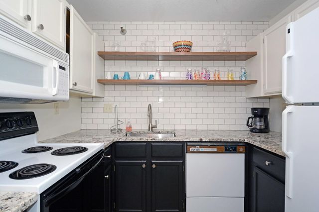 66 9th Street E 2512, Saint Paul, MN 55101