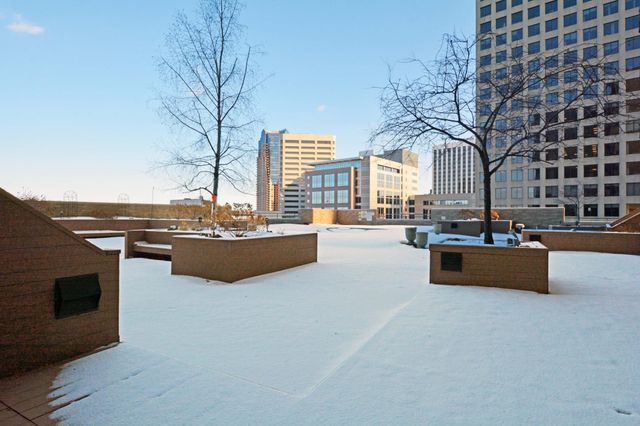 66 9th Street E 2512, Saint Paul, MN 55101