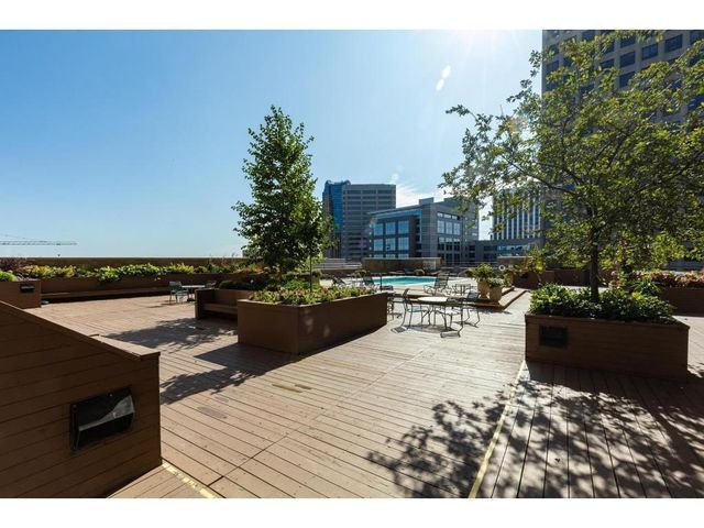 66 9th Street E 2512, Saint Paul, MN 55101