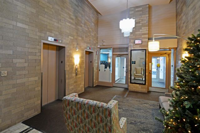 66 9th Street E 2512, Saint Paul, MN 55101