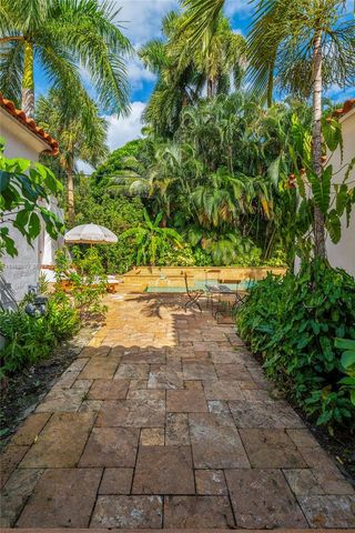 641 NE 57th St, Miami, FL 33137