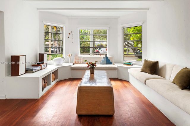 641 NE 57th St, Miami, FL 33137