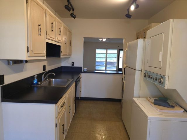 1141 Boxwood Drive B, Delray Beach, FL 33445