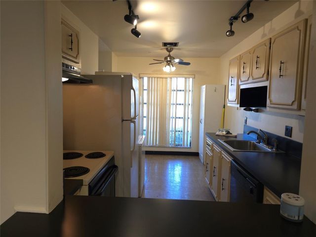 1141 Boxwood Drive B, Delray Beach, FL 33445