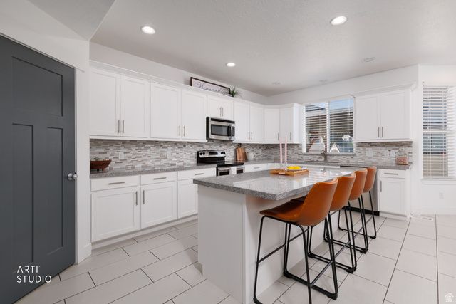 3788 W TOTTORI DUNE DR, South Jordan, UT 84009