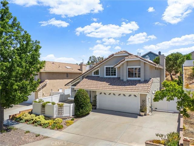 387 Glacier Circle, Corona, CA 92879