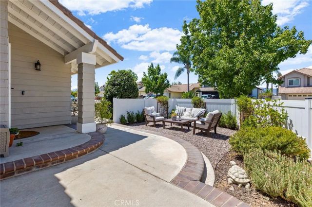 387 Glacier Circle, Corona, CA 92879