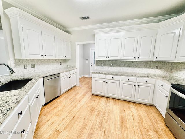 121 Butler Creek Drive, Florence, MS 39073