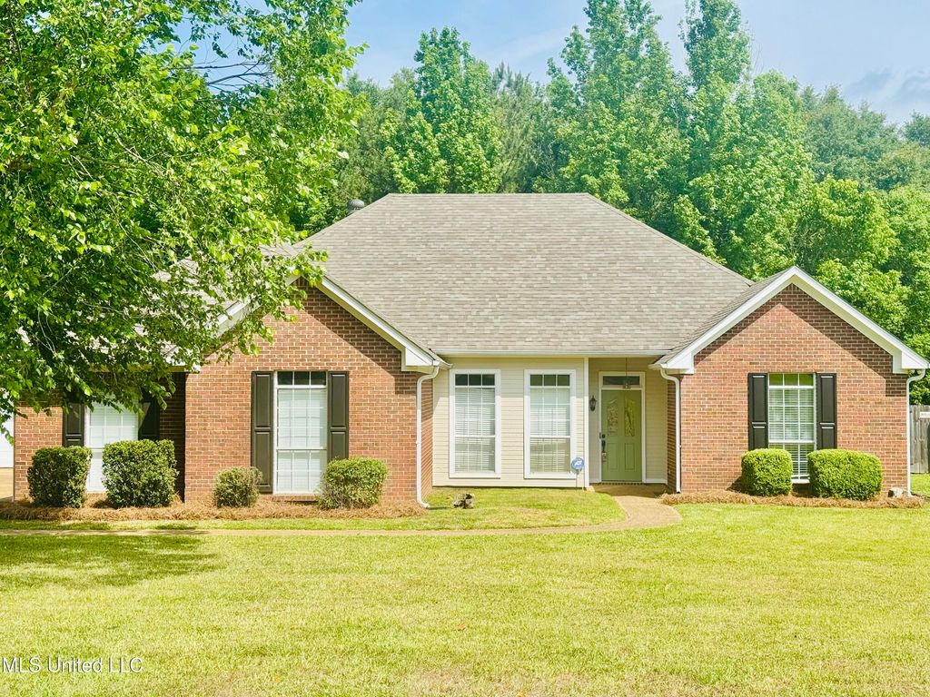 121 Butler Creek Drive, Florence, MS 39073