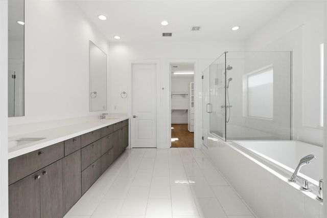 6022 Cottage Grove Lake Drive, Houston, TX 77007