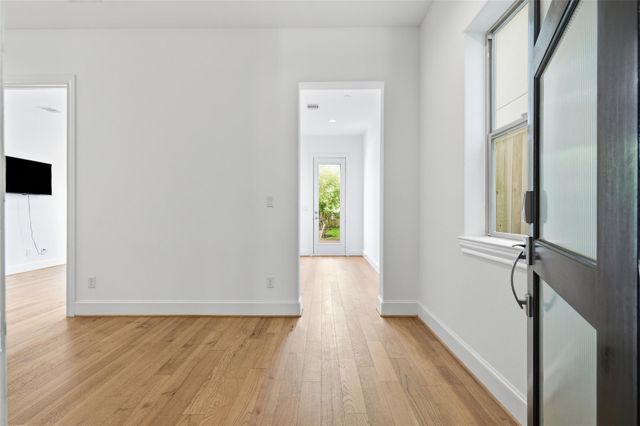 6022 Cottage Grove Lake Drive, Houston, TX 77007