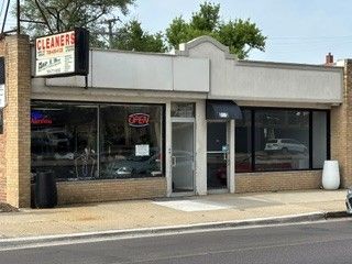 7311 W North Avenue, River Forest, IL 60305
