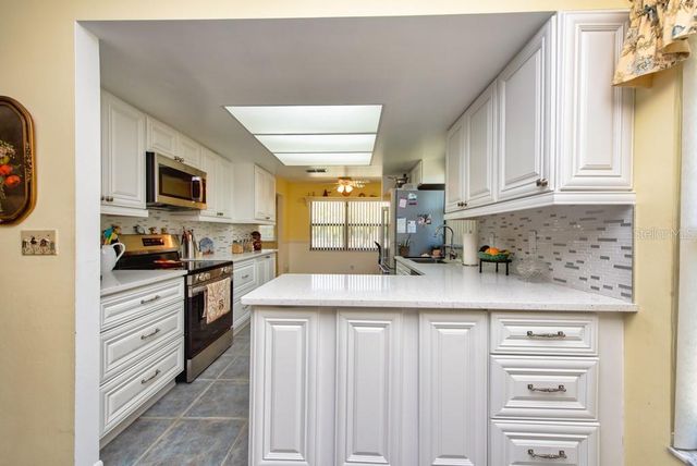 1605 LELAND DRIVE, Sun City Center, FL 33573